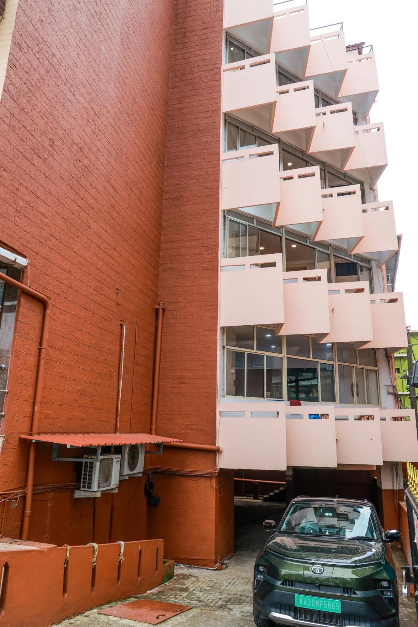 Hotel Janardana Udupi Exterior foto